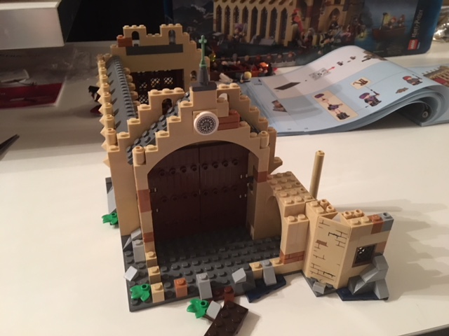 harrypotter-lego-greathall-02