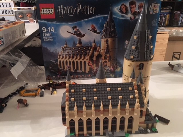 harrypotter-lego-greathall-08