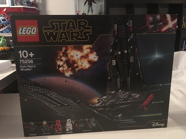 kyloren_shuttle_lego01