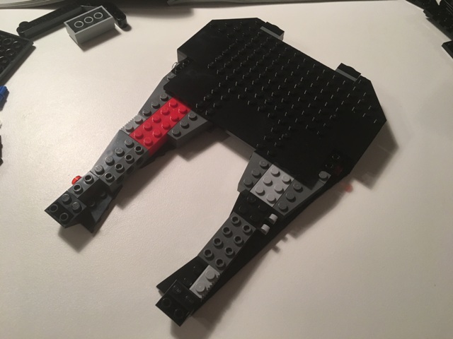 kyloren_shuttle_lego31