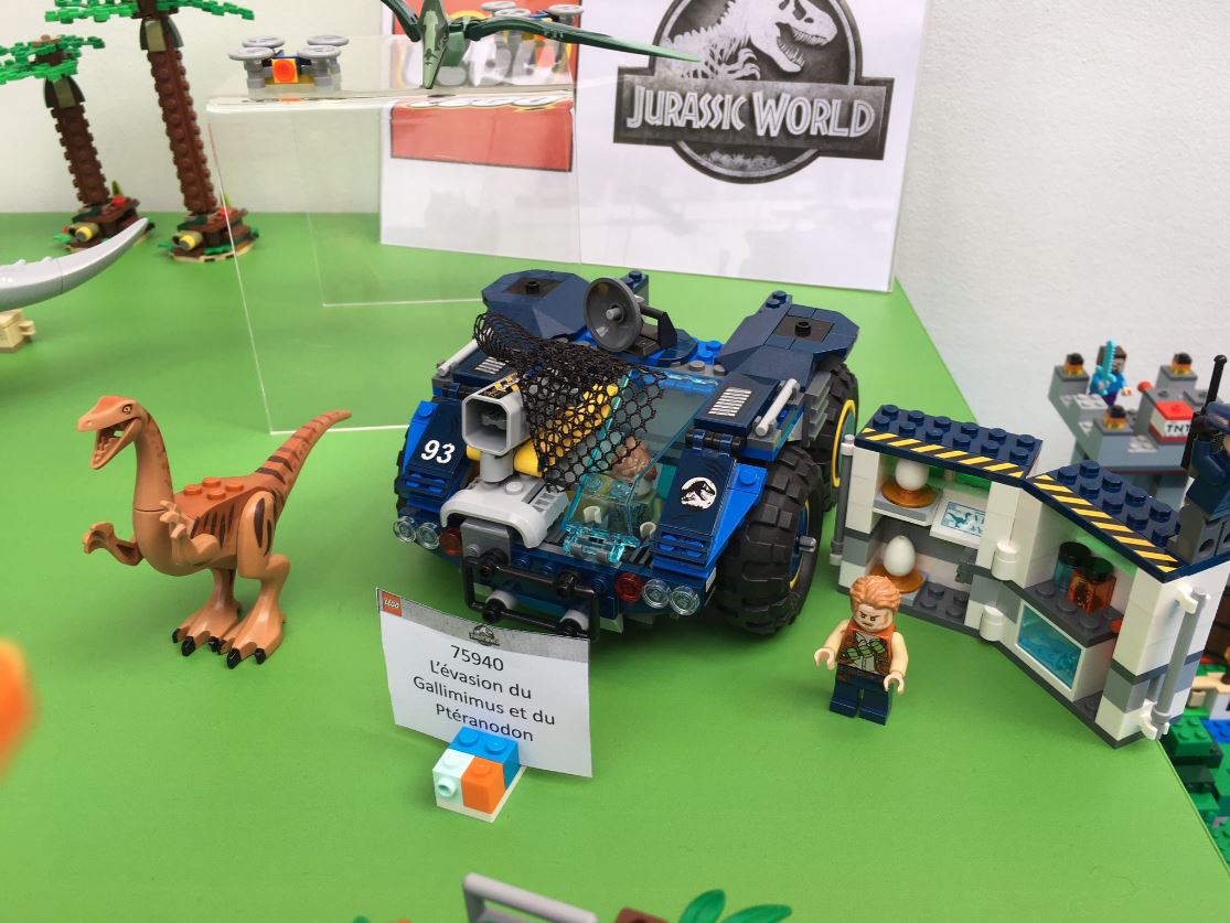 jurassiworldlego-03