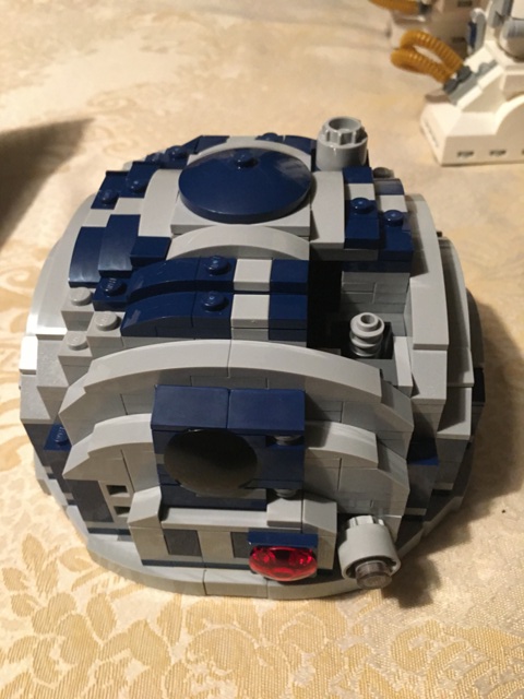 r2d2_lego84