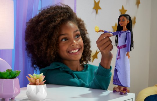 MATTEL dévoile une collection de poupées inspirée du prochain Disney WISH,  ASHA ET LA BONNE ÉTOILE - Movie Objects