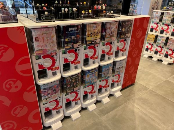 gashaponparis01 gashaponparis01